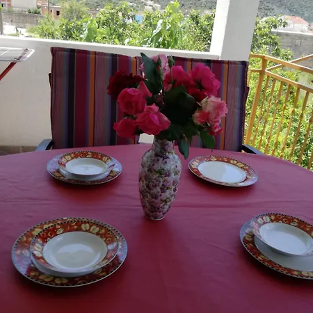 Pearl Apartment