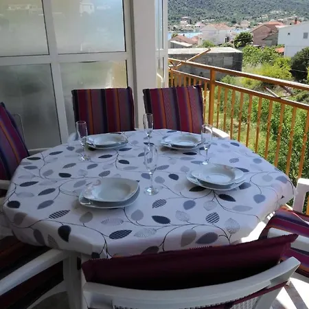 Apartment Pearl Vinisce